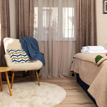 Retreat With Local Charm By Flat Mаnager بلوفديف